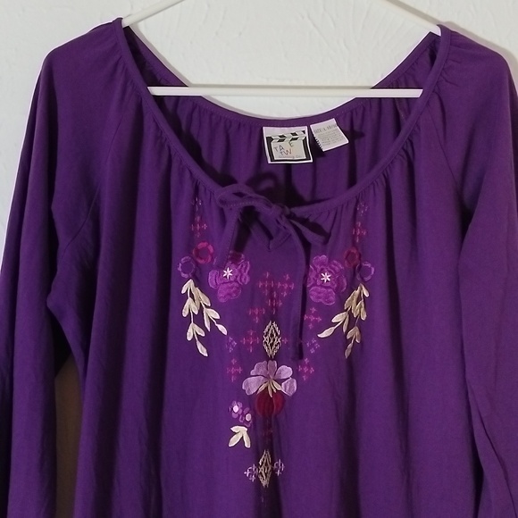 Purple Dress or Long Top with Embroided Flowers on front Size 14 / 16 - Picture 2 of 7